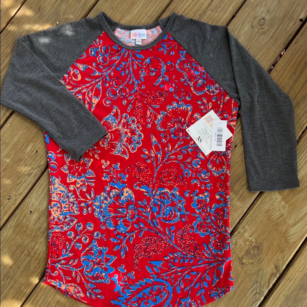 LuLaRoe Randy T - Picture 1 of 5